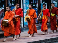 2015-04-27-5931 web 240 Laos Monks Luang Prabang